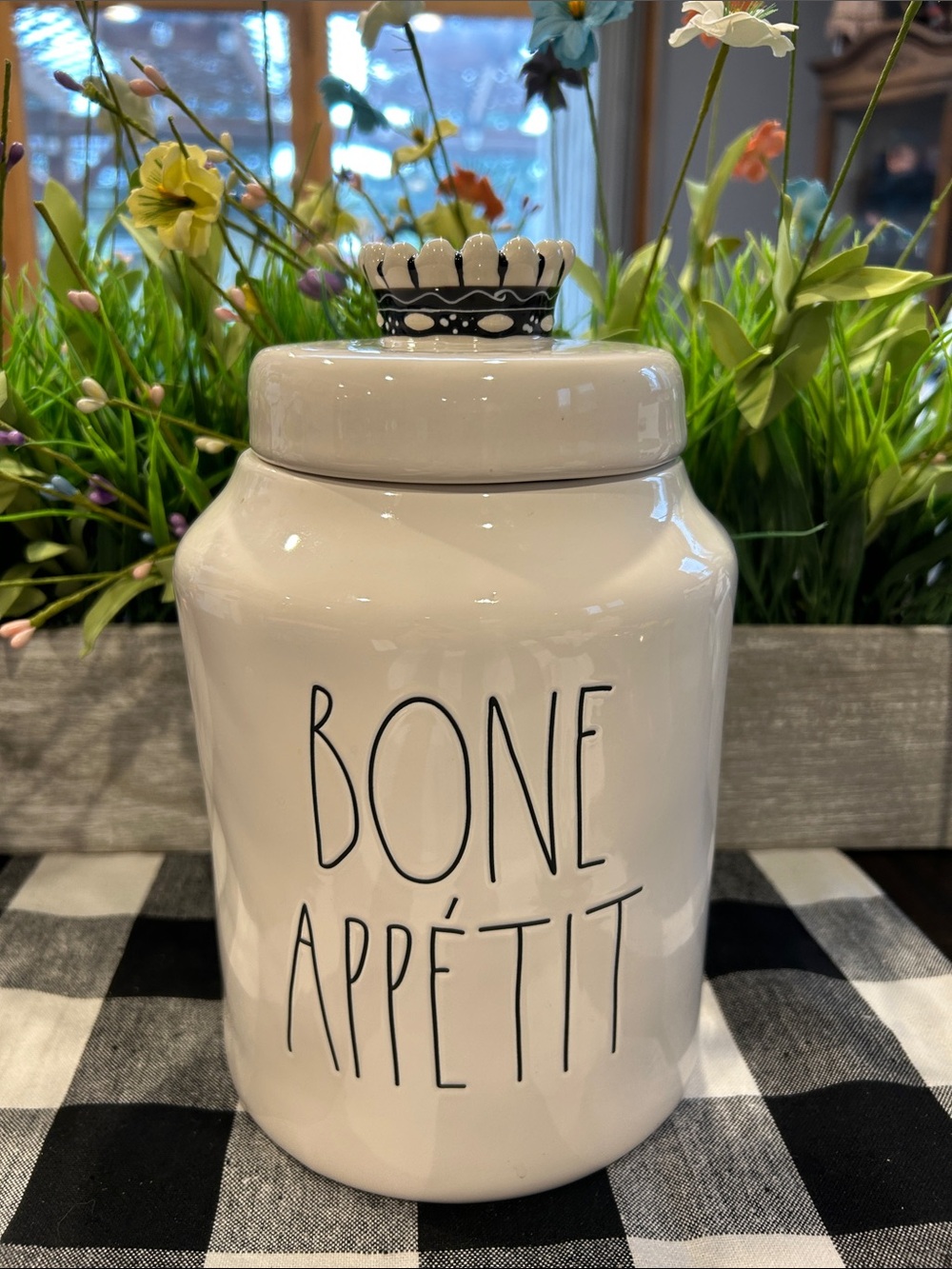 Rae Dunn White Ceramic "Bone Appétit" Treat Jar with Crown Knob